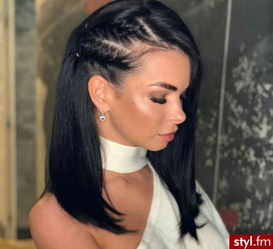Wieczorowe Średnie Fryzury