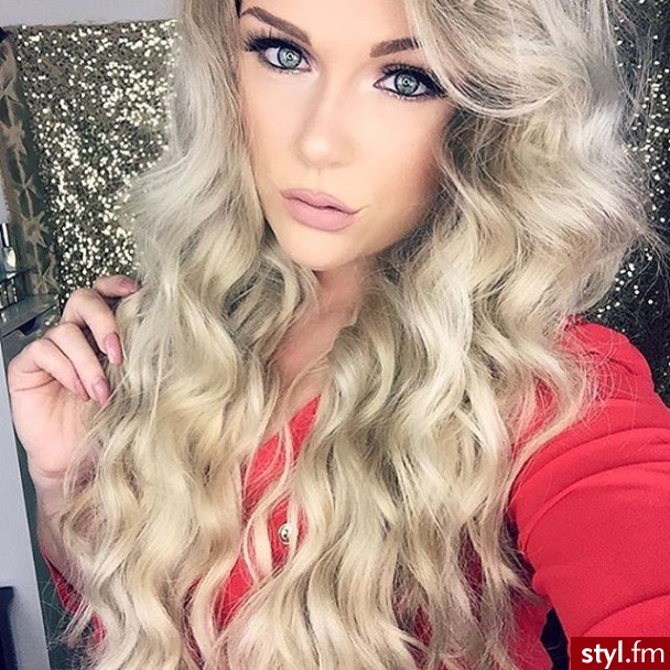 Blond Rozpuszczone Kręcone Na co dzień Długie Fryzury