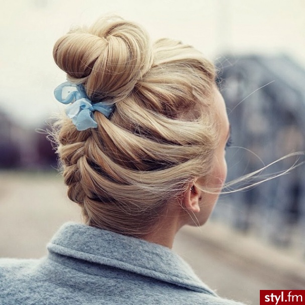 Blond Kok Proste Na co dzień Średnie Fryzury