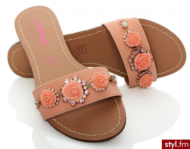 Klapki Buty Moda