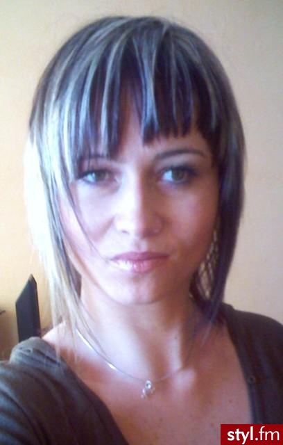 Średnie Fryzury