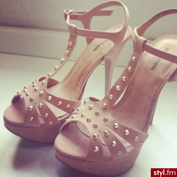 Szpilki Buty Moda