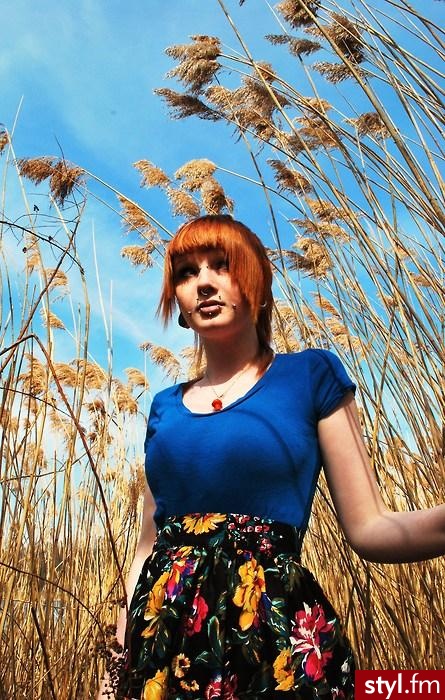Średnie Fryzury