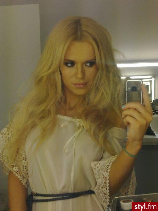 Blond Rozpuszczone Kręcone Na co dzień Długie Fryzury