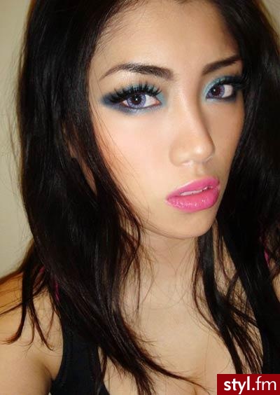 makijaż. * Stila Espresso Eyeshadow
* Lumene Eye Makeup Base
* Sleek I-Divine Palette in Jewels - Makijaże
