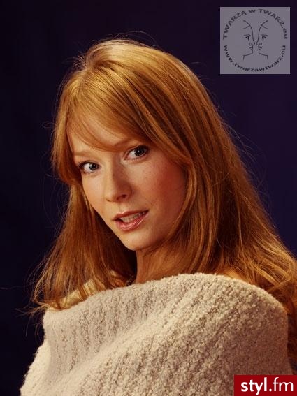 Magdalena Walach - Średnie Fryzury