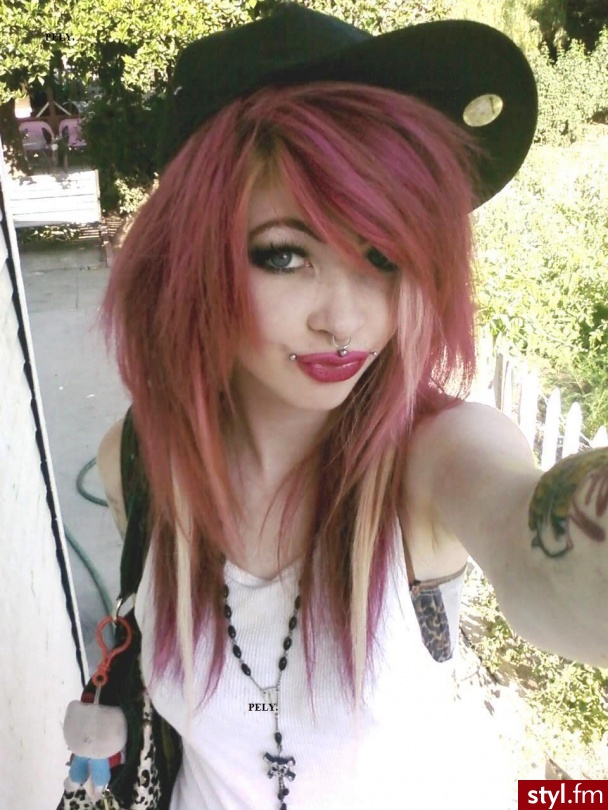 mikki? ;d - EMO Alternatywne Średnie Fryzury