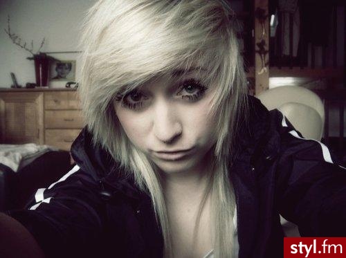 Blond Rozpuszczone Proste z grzywką Na co dzień Średnie Fryzury
