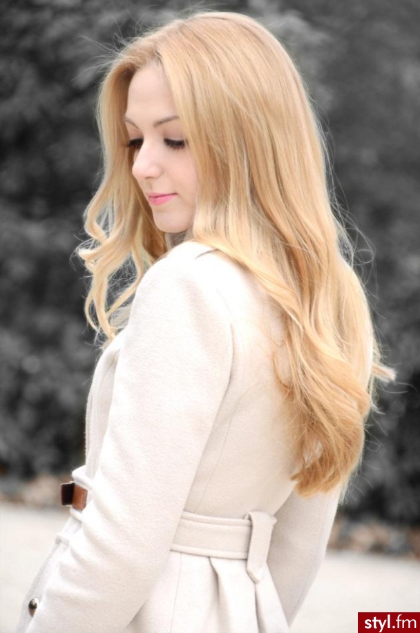 Blond Rozpuszczone Kręcone Na co dzień Długie Fryzury