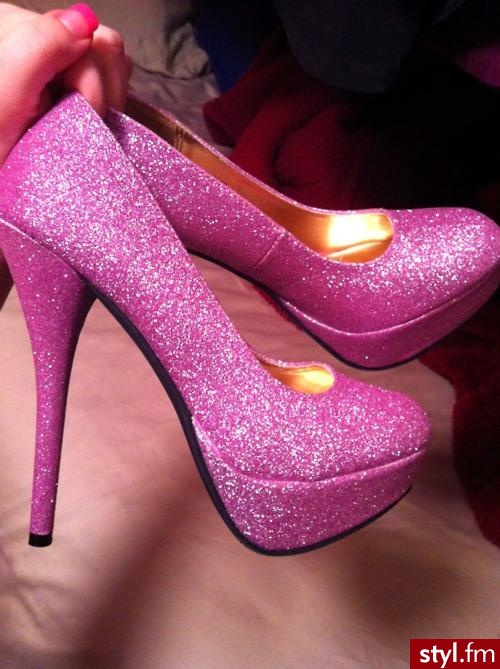 Szpilki Buty Moda