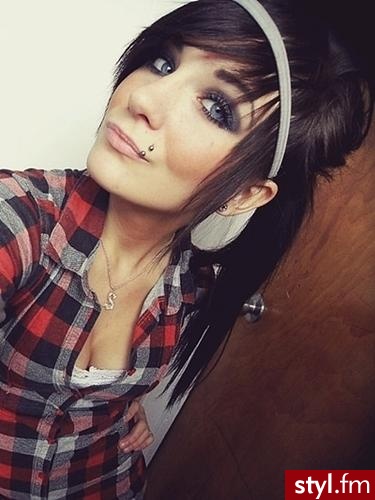  - Czarne EMO Alternatywne Średnie Fryzury