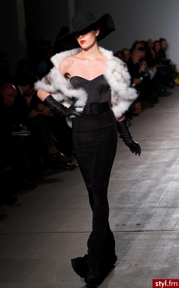 Sukienki Moda