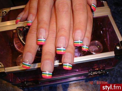 Autor: mwlodarczak kolorowe paseczki. Autor: <b>mwlodarczak</b><br /> - Paznokcie