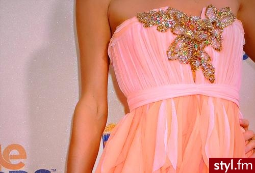 Sukienki Moda