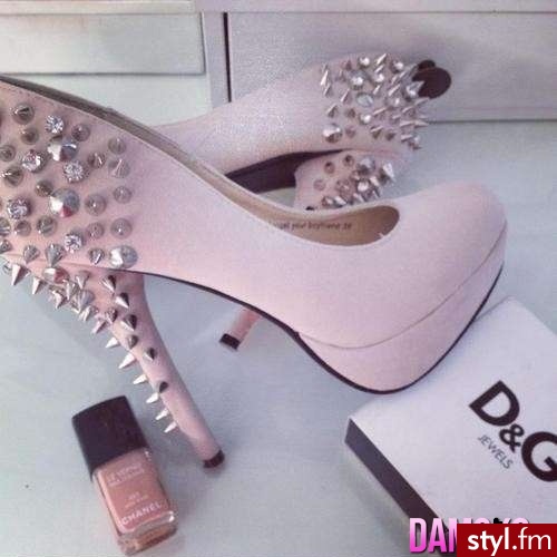 Szpilki Buty Moda