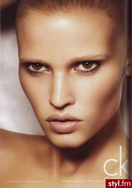 lara stone - Makijaże