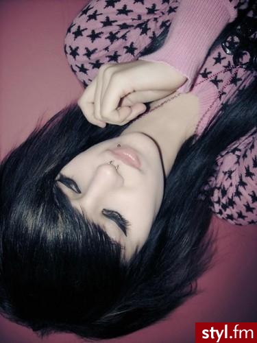 To nie jest mój fryz! - EMO Alternatywne Średnie Fryzury