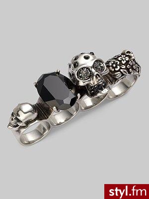 pierścionek. $550.00 Alexander McQueen
Jeżeli już jest proszę o link - Pozostałe Dodatki Moda