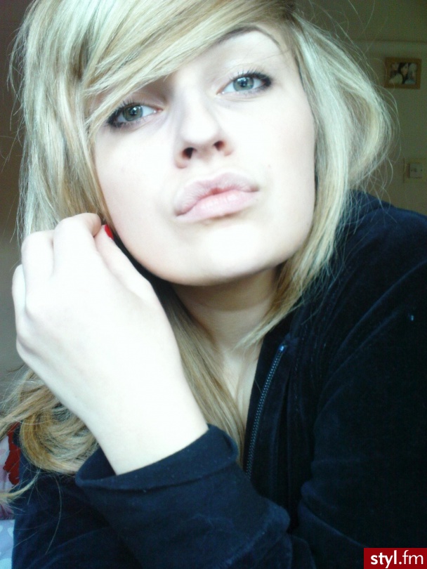 Średnie Fryzury