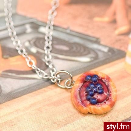Jagodowa drożdżówka - 14$ - Pozostałe Dodatki Moda