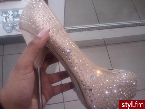 Szpilki Buty Moda