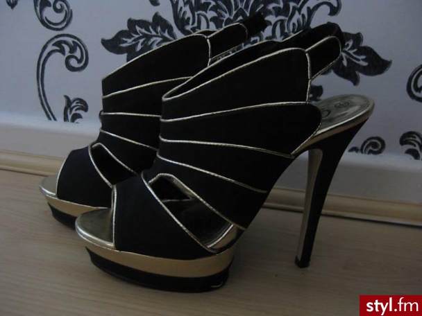 Pozostałe Buty Moda