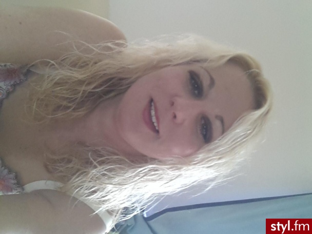 Blond Rozpuszczone Proste Na co dzień Średnie Fryzury