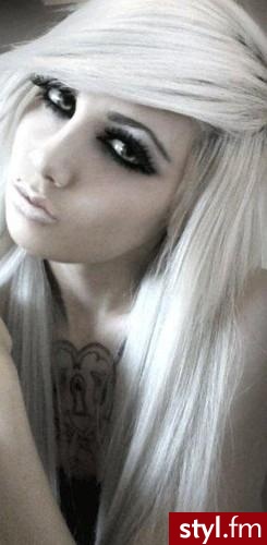 Blond Rozpuszczone Proste z grzywką Na co dzień Średnie Fryzury
