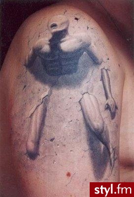 (\",) - Tatuaże