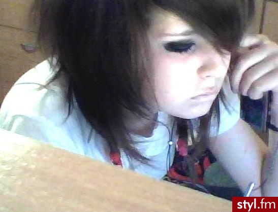 EMO Alternatywne Średnie Fryzury