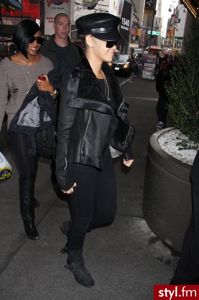 Rihanna - Moda uliczna Inne Moda