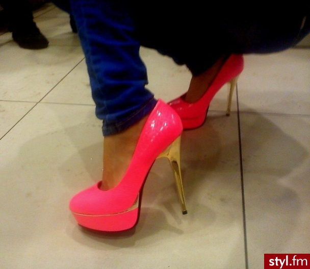 Szpilki Buty Moda