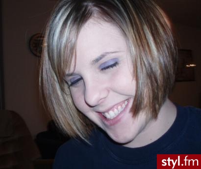 Średnie Fryzury