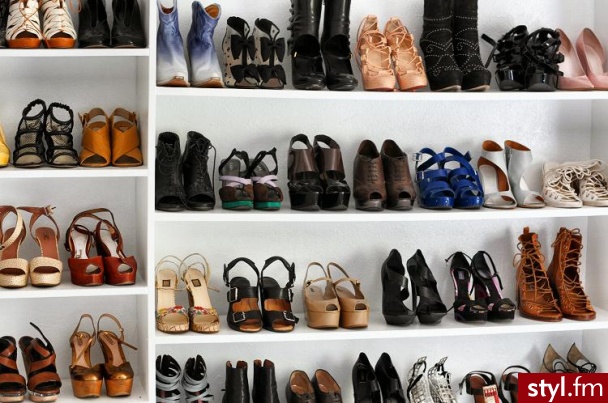 Jeżeli zdjęcie znajduje się już w galerii poproszę o link - Pozostałe Buty Moda
