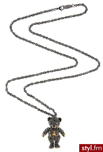 Wisiorek Vivienne Westwood. Wisiorek Vivienne Westwood. Cena: 230 euro
, czyli około 920 zł
Kupisz w sklepie
My Wardrobe. - Pozostałe Dodatki Moda