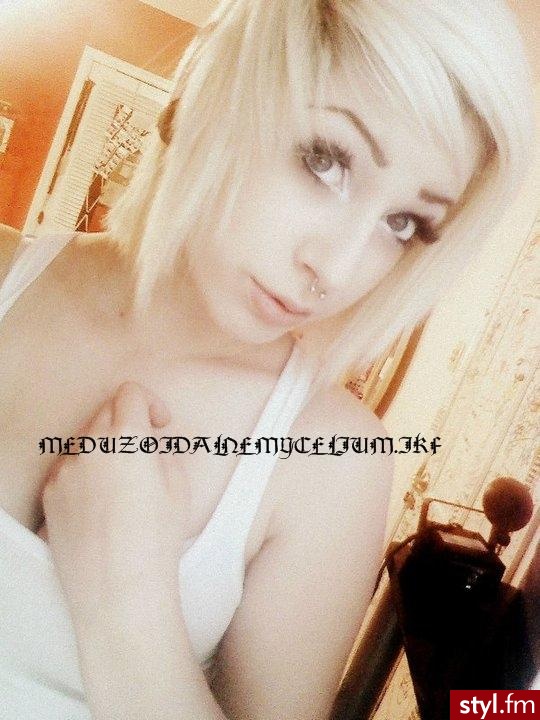 Średnie Fryzury