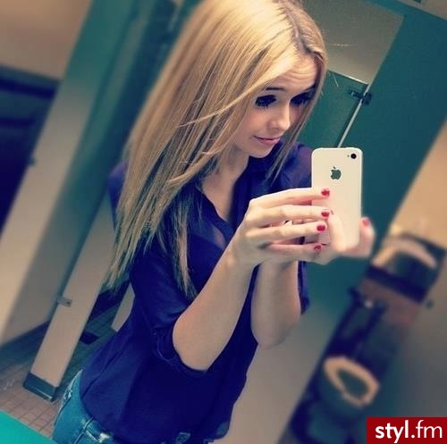 Blond Rozpuszczone Proste Na co dzień Średnie Fryzury