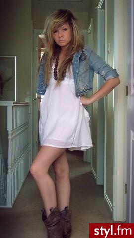 Jeżeli zdjęcie znajduje się już w galerii poproszę o link - Moda uliczna Inne Moda