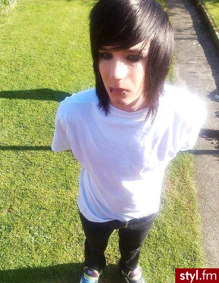 EMO Alternatywne Średnie Fryzury