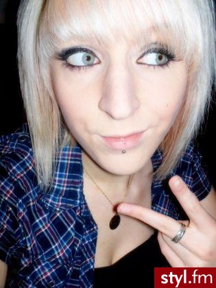 Średnie Fryzury