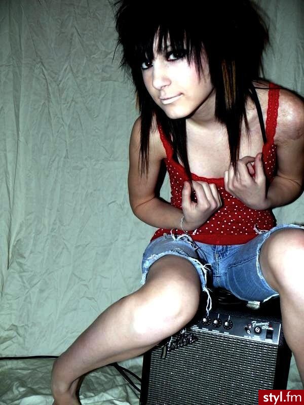 EMO Alternatywne Średnie Fryzury
