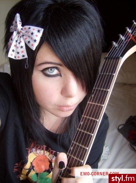 EMO Alternatywne Średnie Fryzury