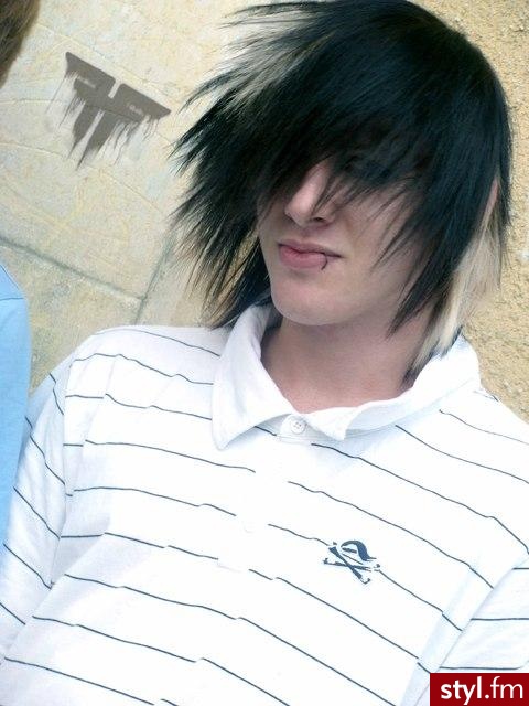 EMO Alternatywne Średnie Fryzury