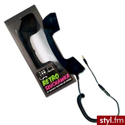 Foto pochodzi z: http://4gift.pl/retro-sluchawka.html 

Słuchawka do telefonu komórkowego w starym dobrym stylu. Marzyłam o takiej odkąd wyrzuciliśmy stary telefon, a tak fajnie bawić się kabelkiem w trakcie plotek... Retro is back! - Moje biurko Wnętrza