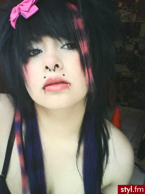EMO Alternatywne Średnie Fryzury