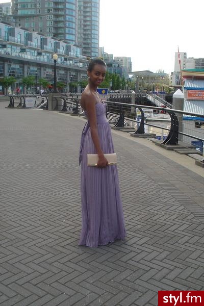 Sukienki Moda