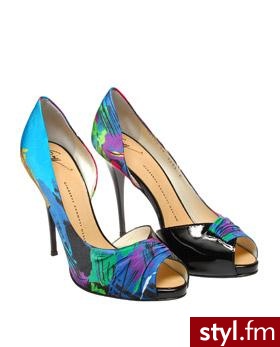 Giuseppe Zanotti - 235 GBP - Pozostałe Buty Moda