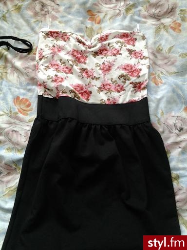 Sukienki Moda