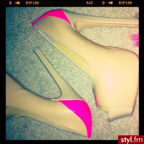 Szpilki Buty Moda