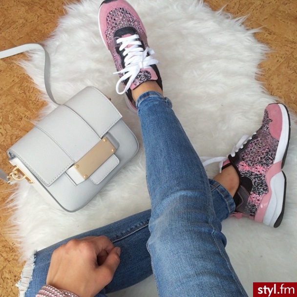 Jeansy Spodnie Moda